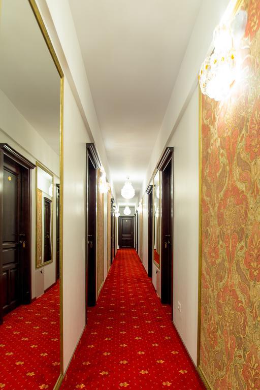 Pensiunea Oscar Focsani Luaran gambar